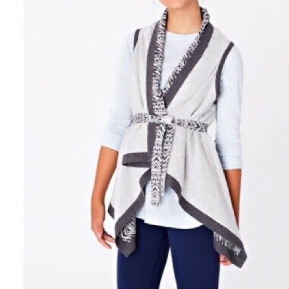 Ivivva Wrap with Attitude Reversible Sweater Vest S NWOT